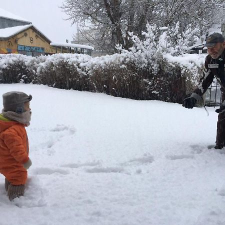 Lo De Momo Alojamiento Turistico Hostel Ushuaia Kültér fotó